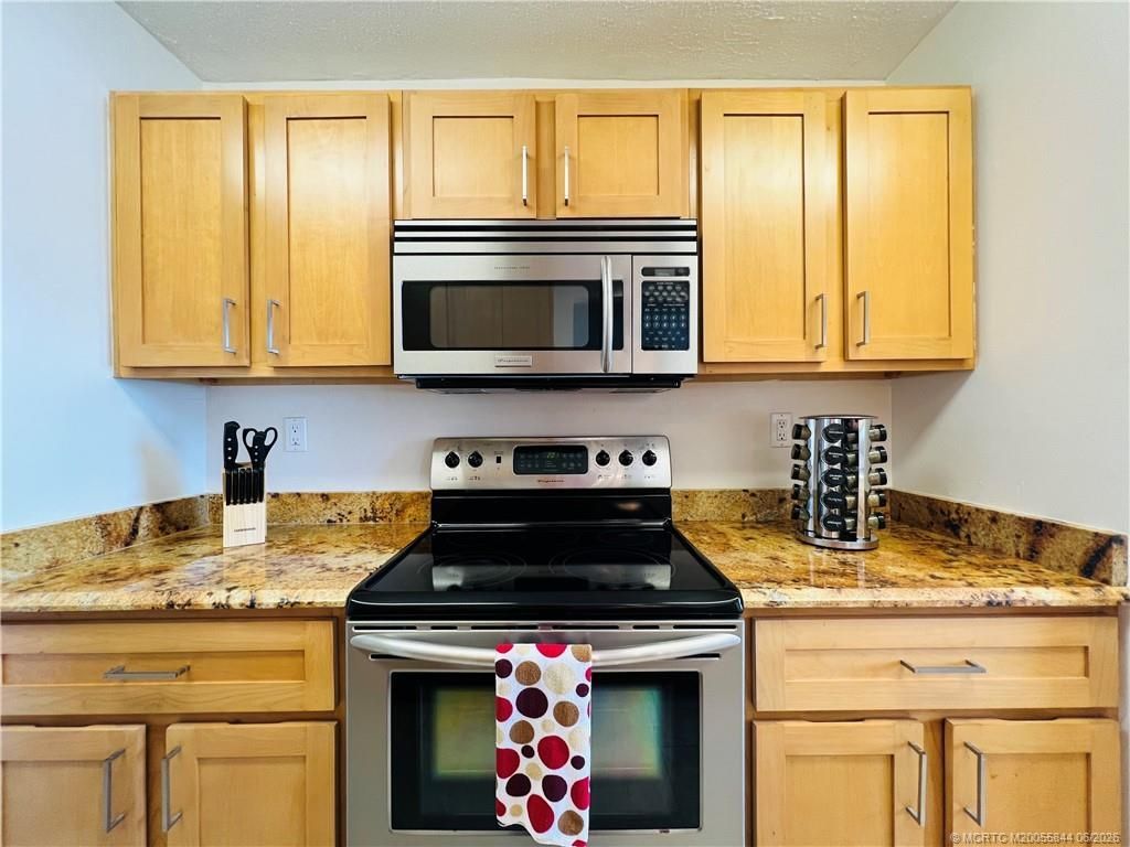10044 S Ocean Drive, Unit 308, Jensen Beach, FL 34957 Photo
