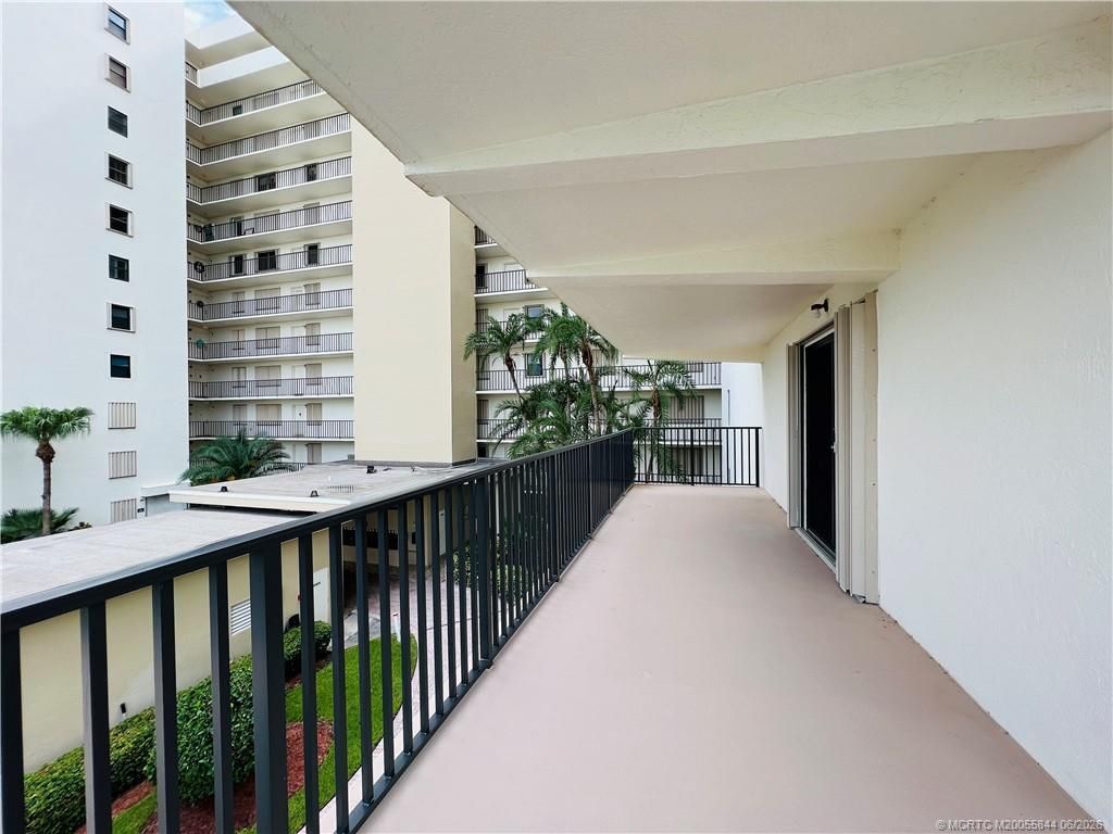 10044 S Ocean Drive, Unit 308, Jensen Beach, FL 34957 Photo