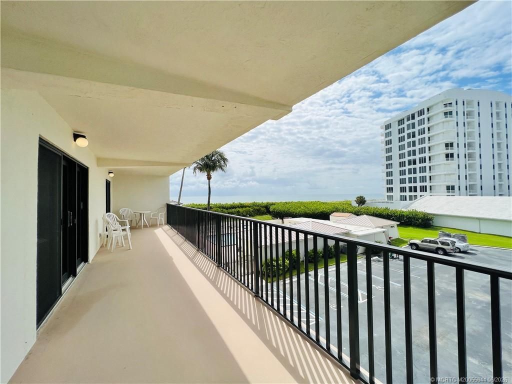 10044 S Ocean Drive, Unit 308, Jensen Beach, FL 34957 Photo