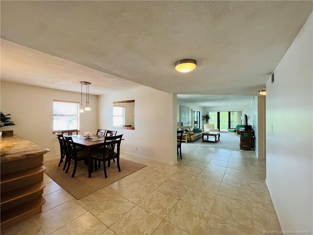 10044 S Ocean Drive, Unit 308, Jensen Beach, FL 34957 Photo