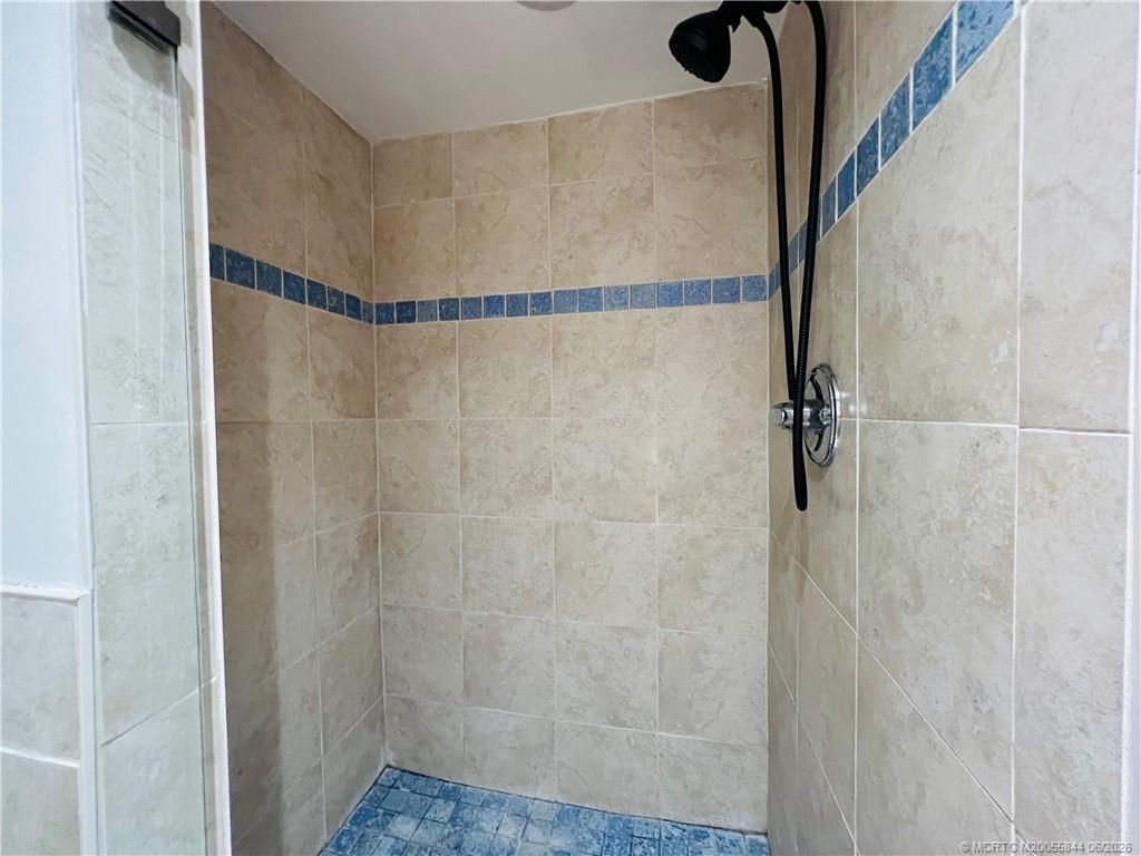 10044 S Ocean Drive, Unit 308, Jensen Beach, FL 34957 Photo