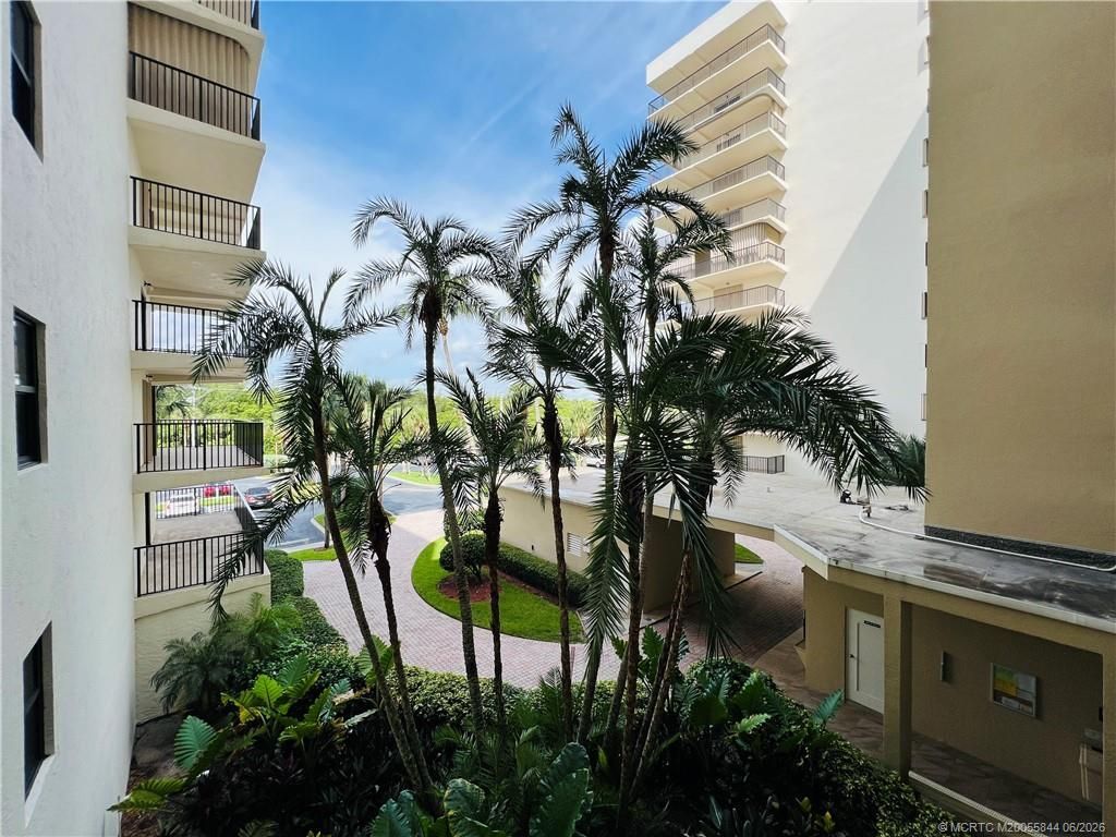 10044 S Ocean Drive, Unit 308, Jensen Beach, FL 34957 Photo