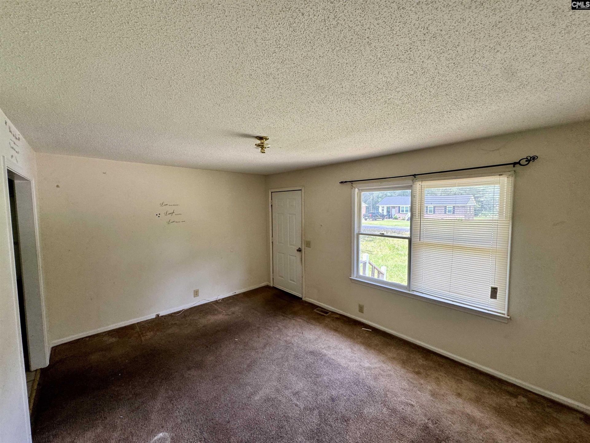418 Magnolia Drive  Photo 5