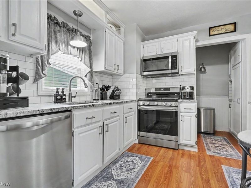 630 Marguerite Avenue , Cuyahoga Falls, OH 44221 Photo 11