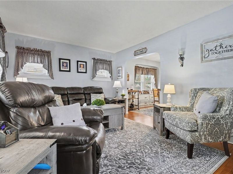 630 Marguerite Avenue , Cuyahoga Falls, OH 44221 Photo 5