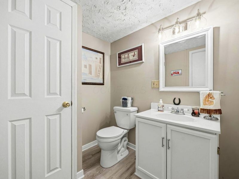 2522 Dahlia Way, Unit 60C, Columbus, OH 43235 Photo 32