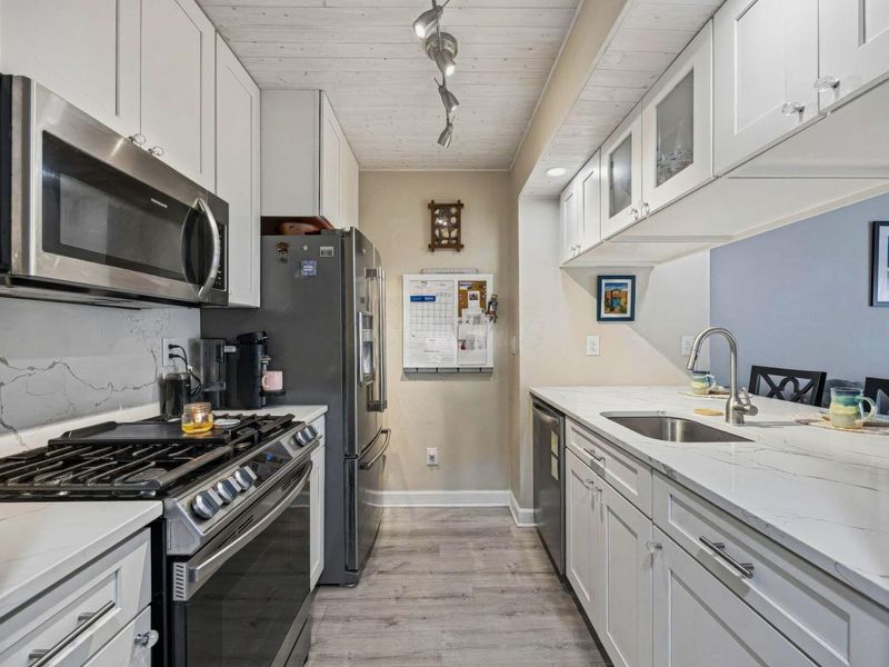 2522 Dahlia Way, Unit 60C, Columbus, OH 43235 Photo 6