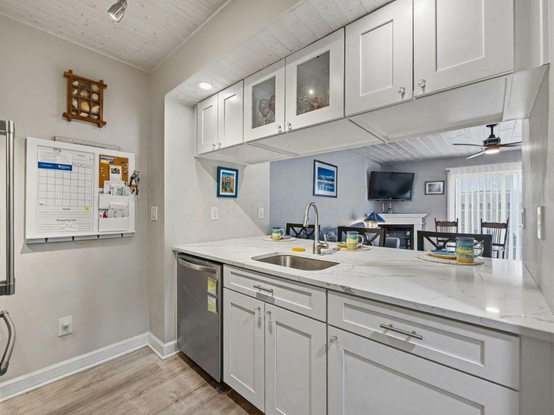 2522 Dahlia Way, Unit 60C, Columbus, OH 43235 Photo 8