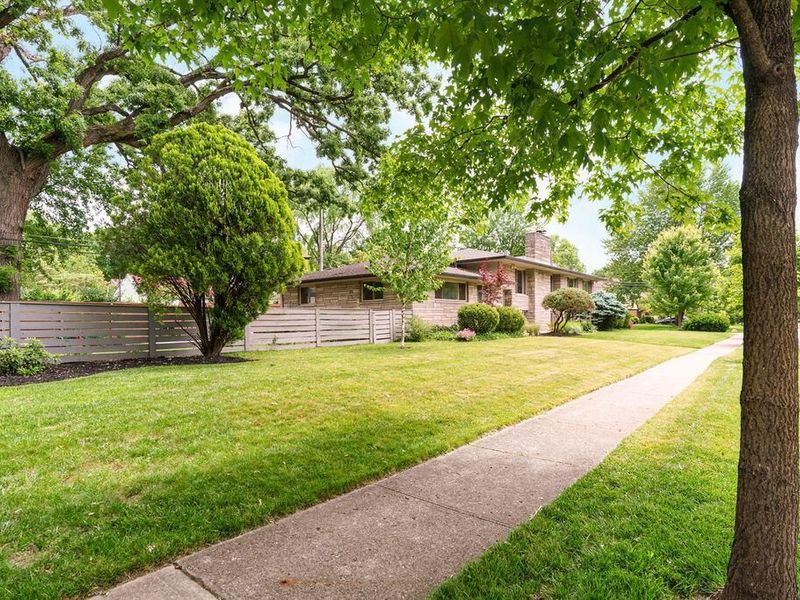 410 Northview Drive, Columbus, OH 43209 Photo 4