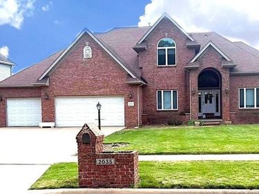 2035 EL CAMINO Drive, Pekin, IL 61554