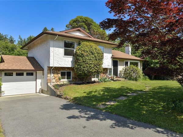 6773 WENDONNA Pl , Central Saanich, BC V8M 1A5