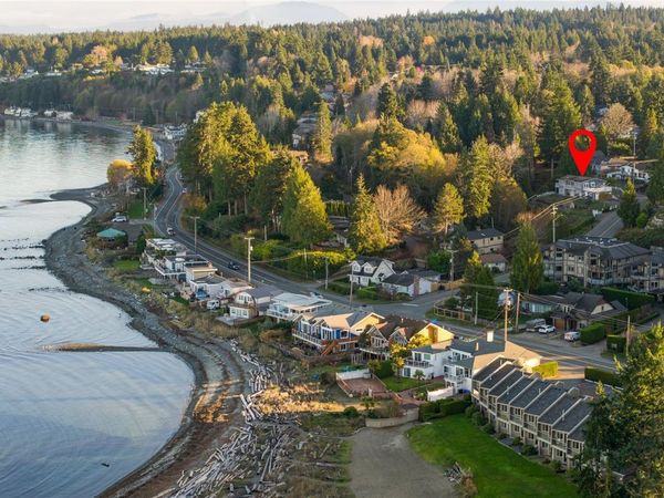 350 Garrett Rd , Qualicum Beach, BC V9K 1H4
