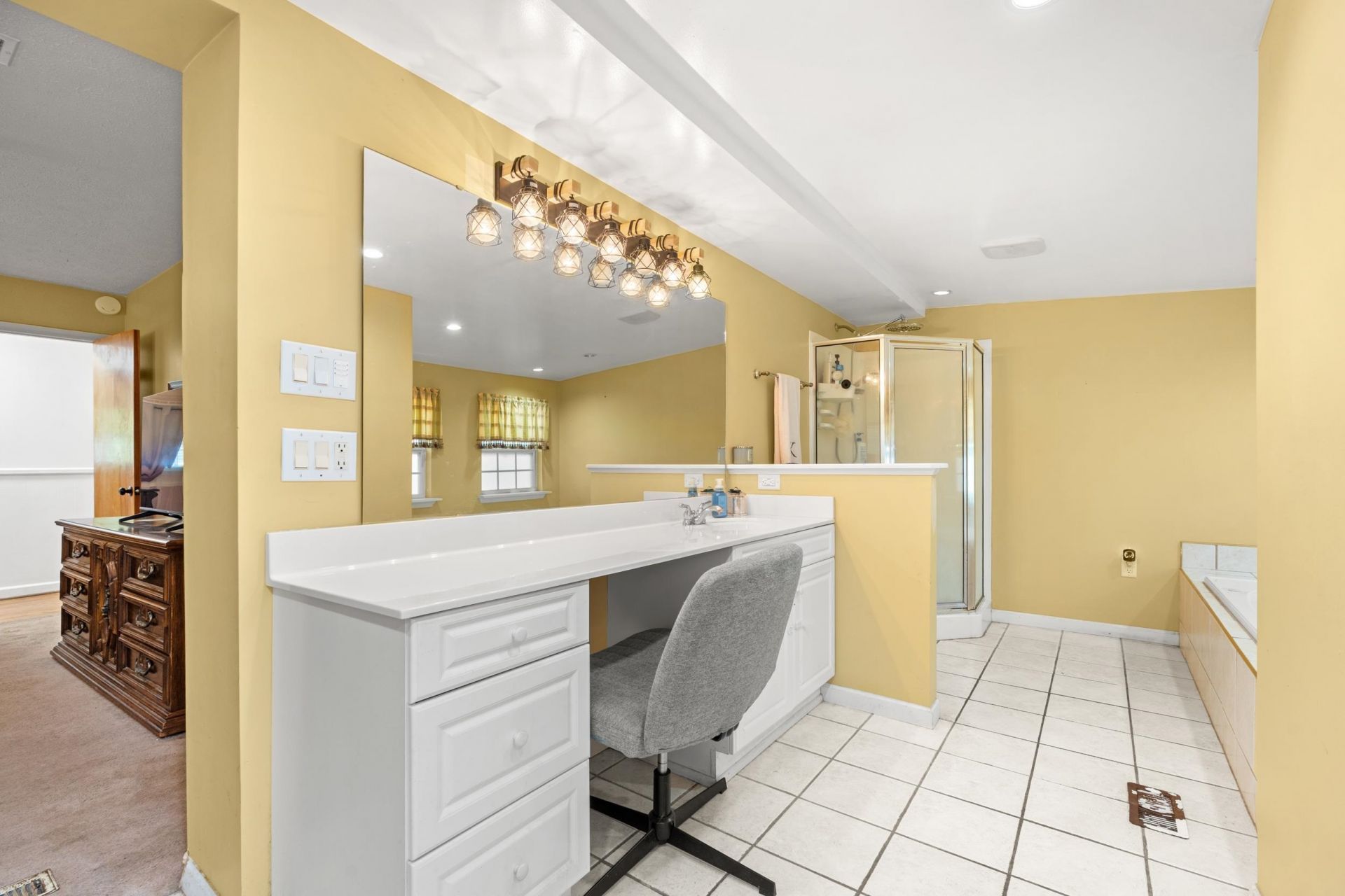 410 Paul St.  Photo 24