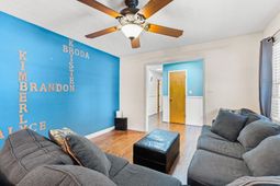 410 Paul St.  photo 4