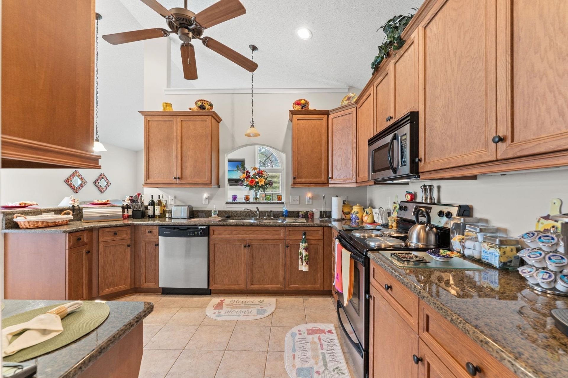 133 Maiden Ln.  Photo 22