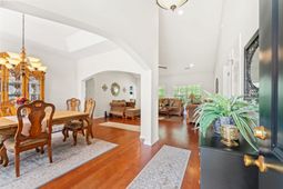 133 Maiden Ln.  photo 4