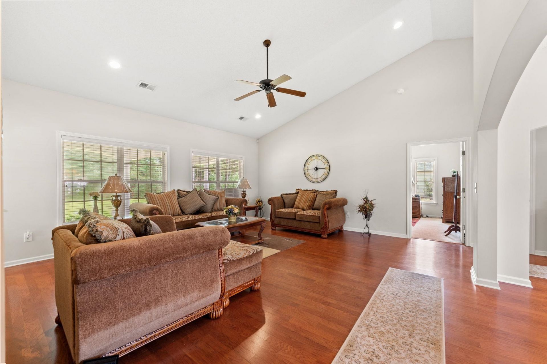 133 Maiden Ln.  Photo 30