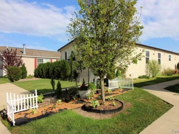24445 Edwin Drive , Brownstown Twp, MI 48134