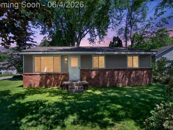 760 Heights Road Road, Orion Twp, MI 48362