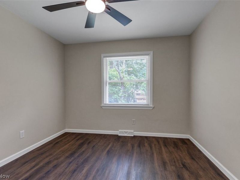 2429 Thurmont Road , Akron, OH 44313 Photo 28