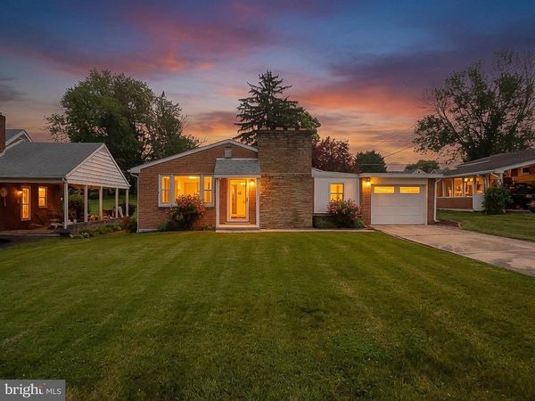 16 CATAWBA CIRCLE, HAGERSTOWN, MD 21742