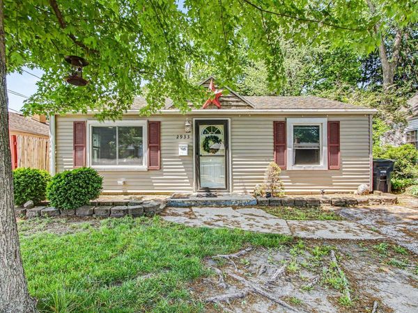 2933 Cleveland Avenue , Michigan City, IN 46360