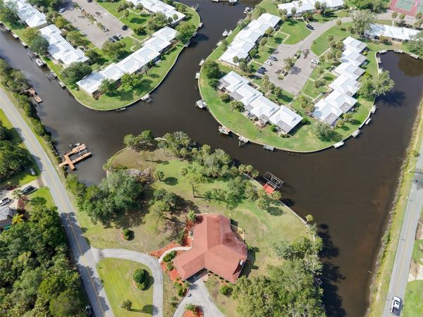 11580 W DIXIE SHORES DRIVE , CRYSTAL RIVER, FL 34429