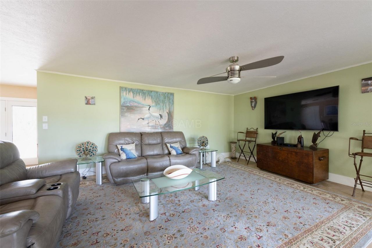 11580 W Dixie Shores Drive, Crystal River, FL 34429 Photo