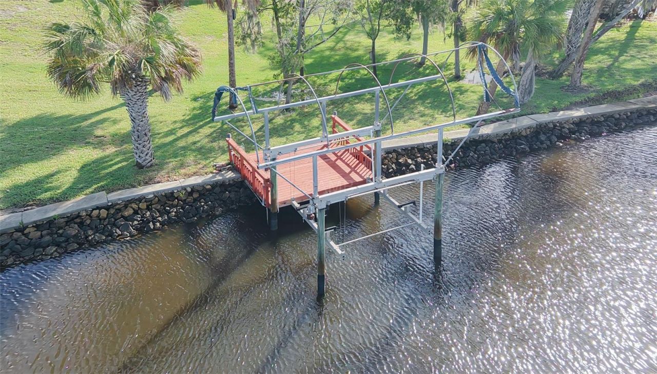 11580 W Dixie Shores Drive, Crystal River, FL 34429 Photo