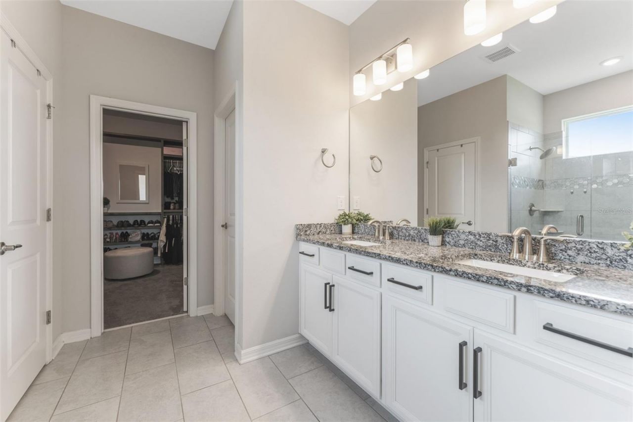 34315 Radley Way , Wesley Chapel, FL 33545 Photo