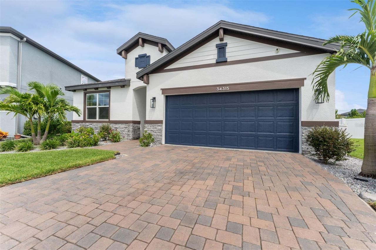 34315 Radley Way , Wesley Chapel, FL 33545 Photo