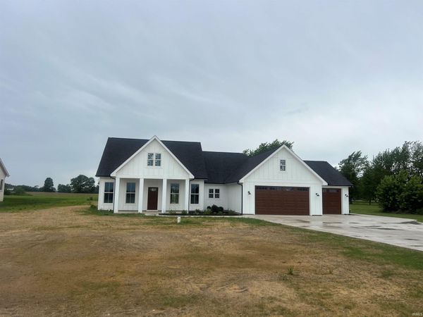 13134 Branstrator Road, Yoder, IN 46798