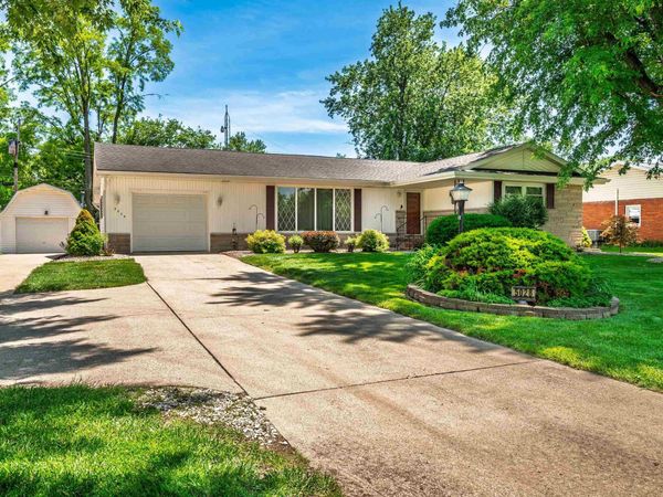 5028 S Old State Road 67, Muncie, IN 47302