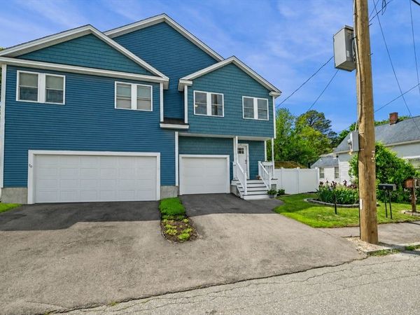 72 Manchester St, Unit 72, Lowell, MA 01852