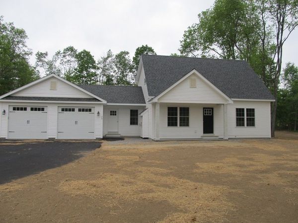 8 Asheley Avenue, Unit 27, Hinsdale, NH 03451