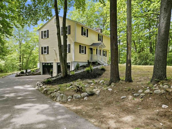 27 Gilcreast Road, Londonderry, NH 03053