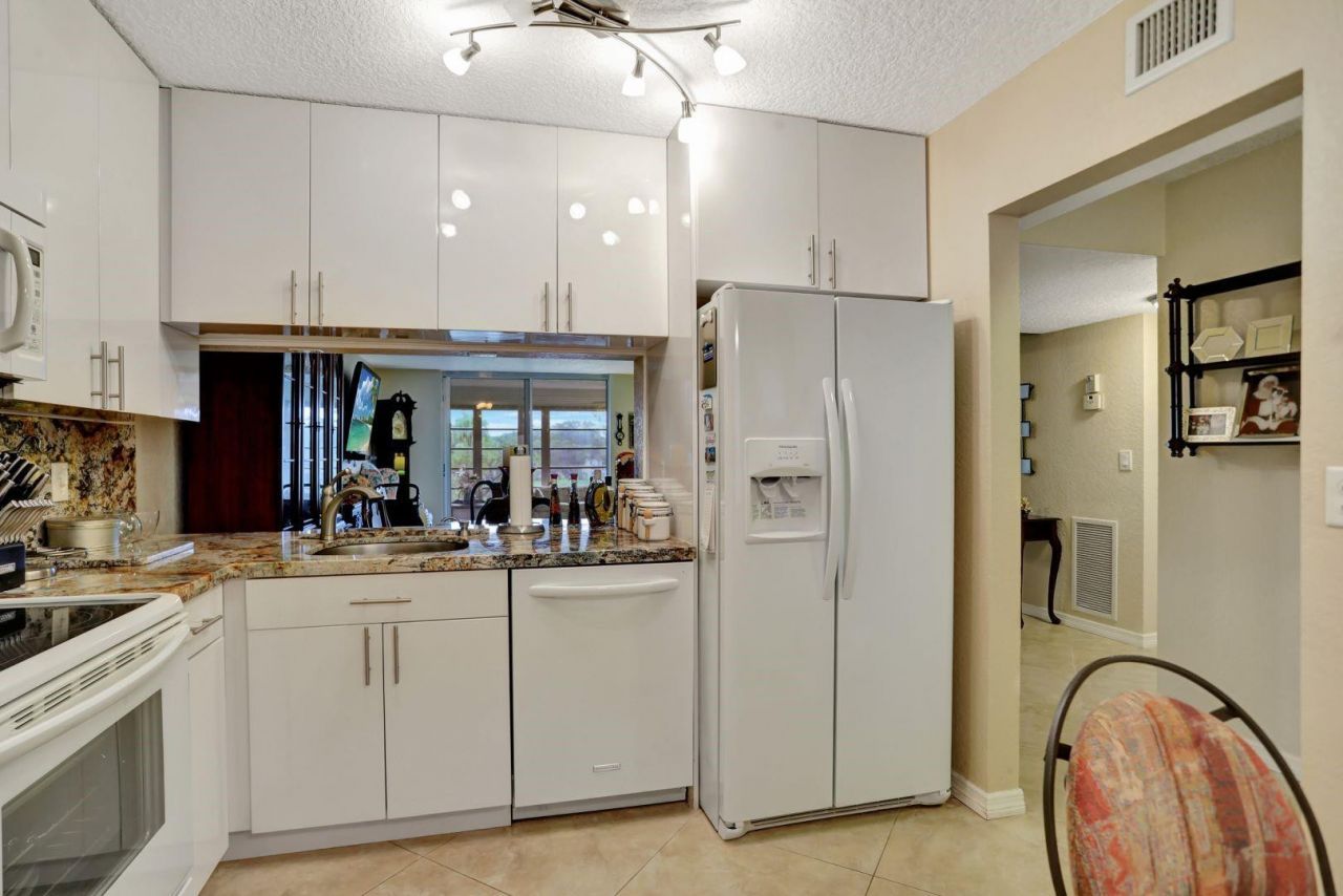 7561 NW 1st Street Nw, Unit 302, Margate, FL 33063 Photo