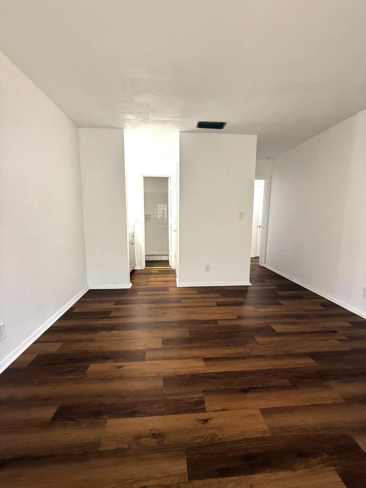 4001 NW 31st Avenue, Unit 4, Lauderdale Lakes, FL 33309 Photo