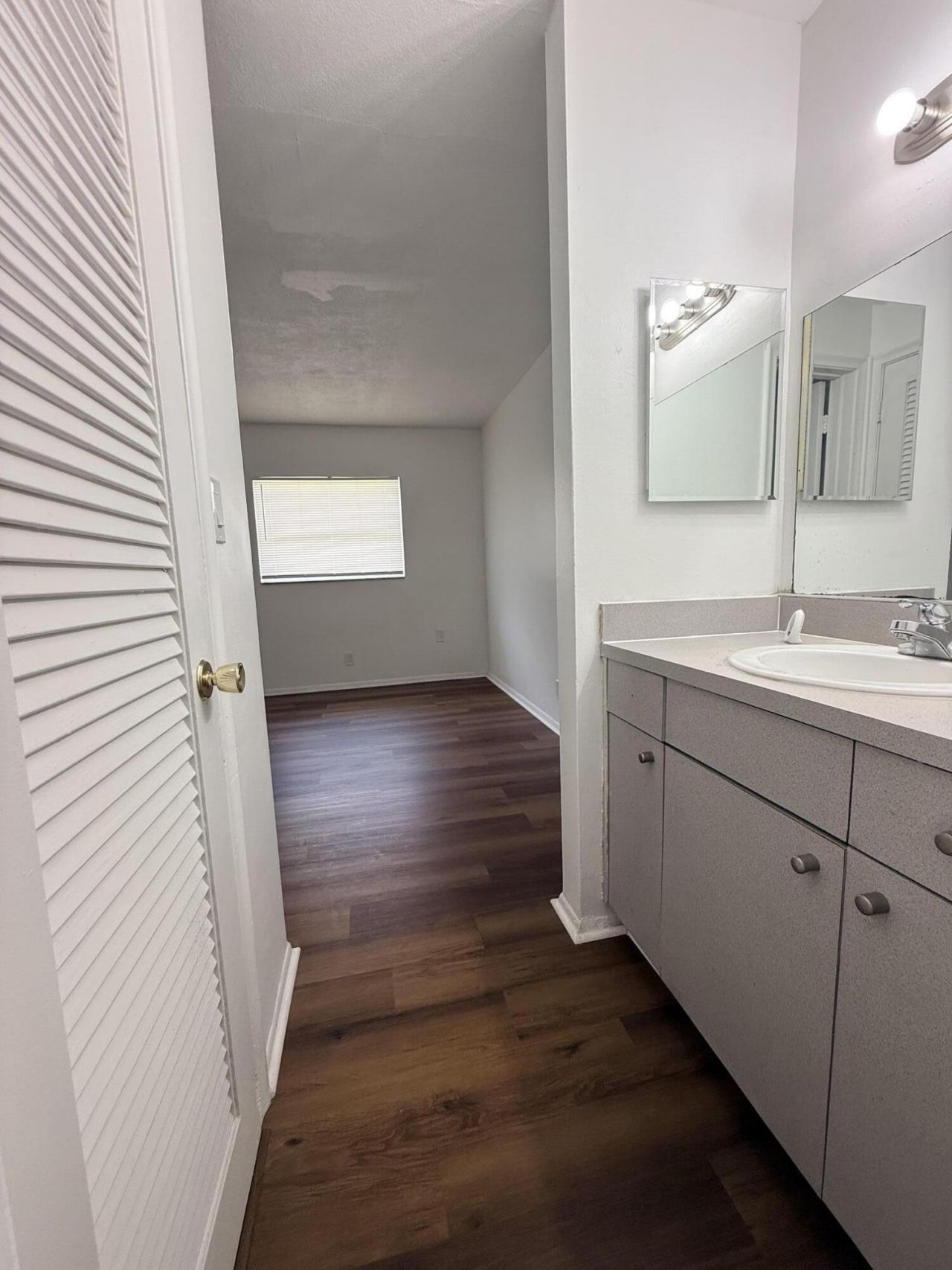 4001 NW 31st Avenue, Unit 4, Lauderdale Lakes, FL 33309 Photo