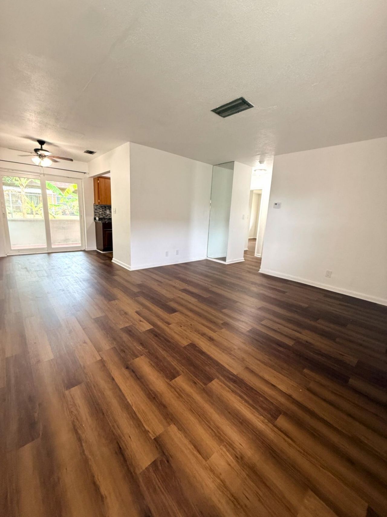 4001 NW 31st Avenue, Unit 4, Lauderdale Lakes, FL 33309 Photo