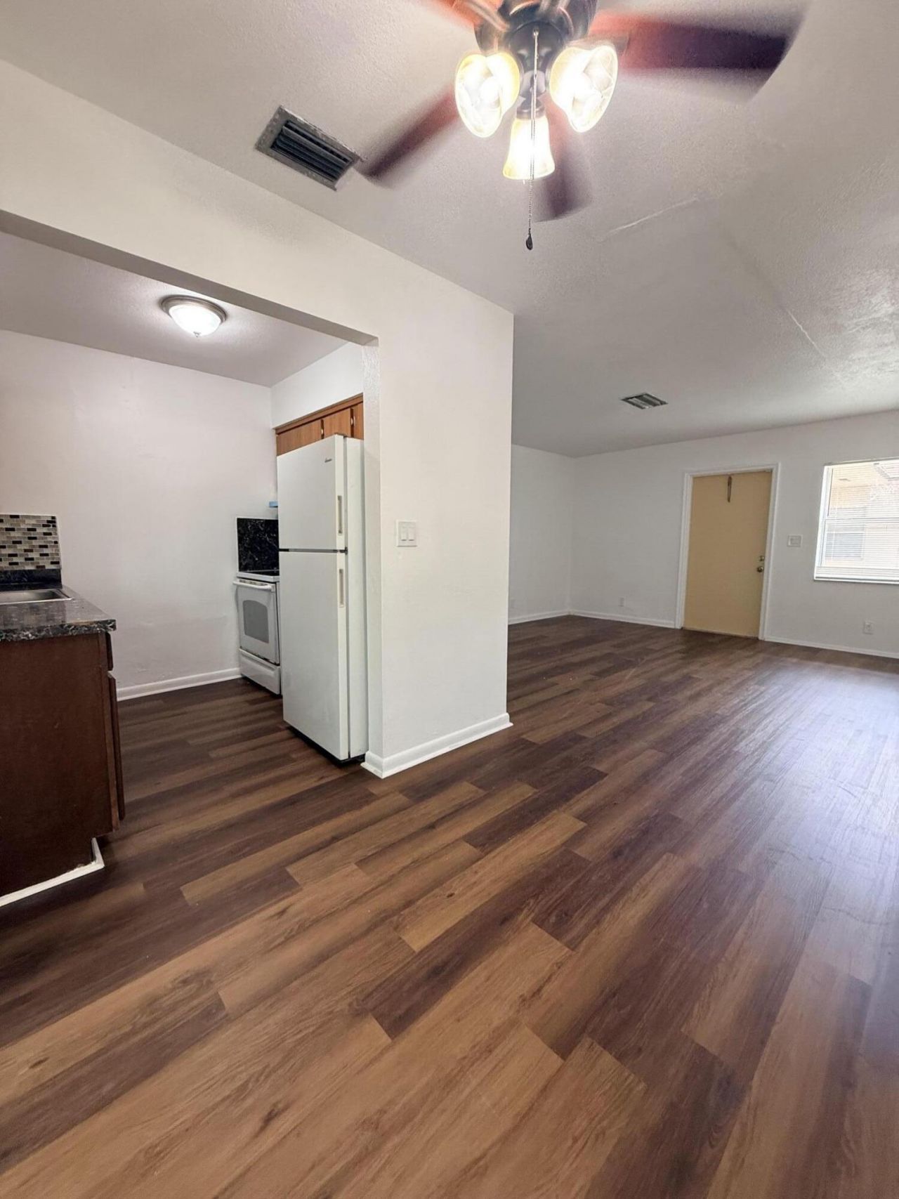 4001 NW 31st Avenue, Unit 4, Lauderdale Lakes, FL 33309 Photo