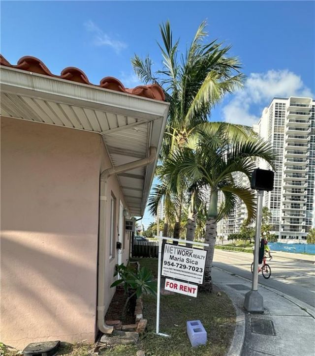 2928 N Ocean Boulevard, Unit 1, Fort Lauderdale, FL 33308 Photo