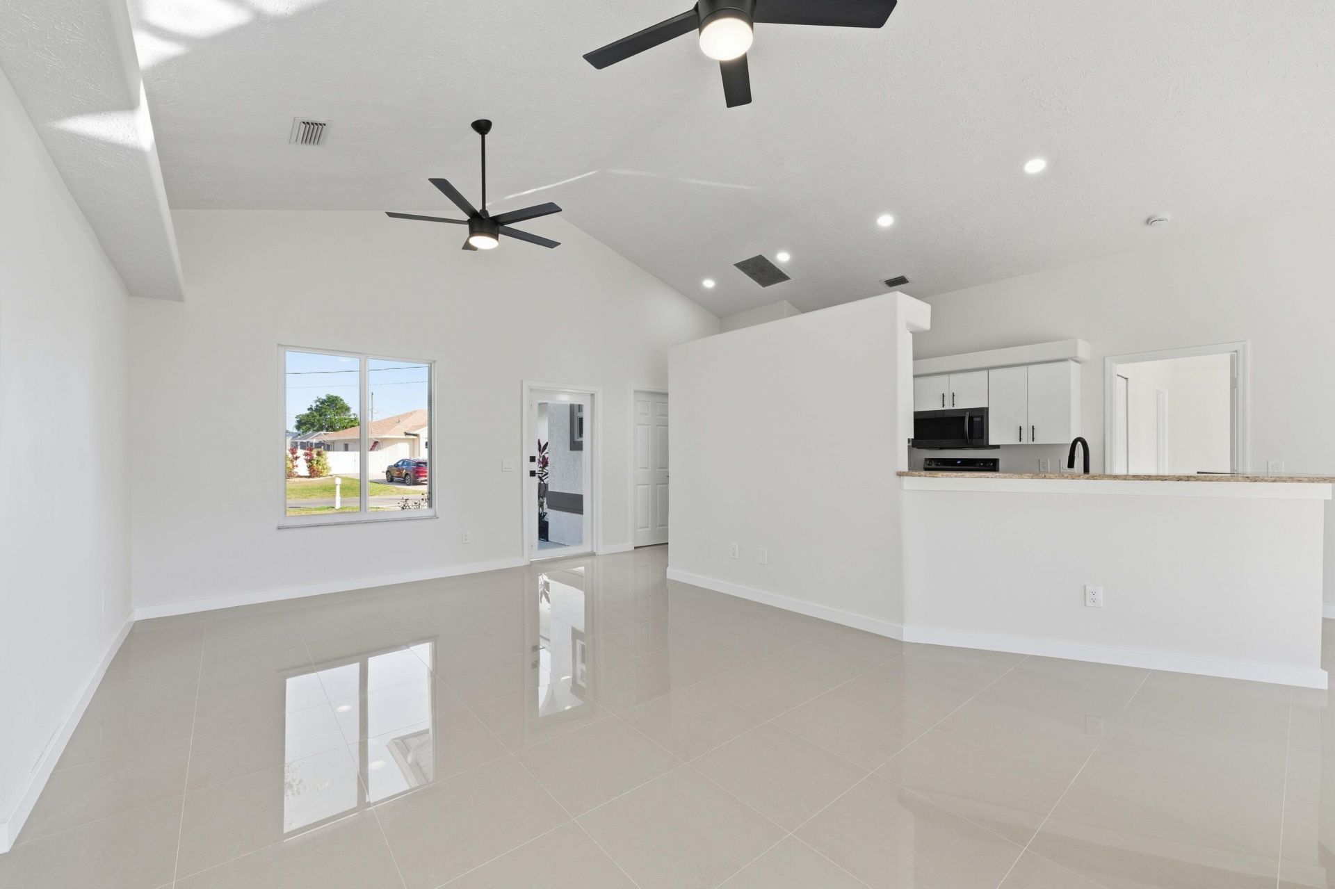 3031 SE Galt Circle, Port Saint Lucie, FL 34984 Photo