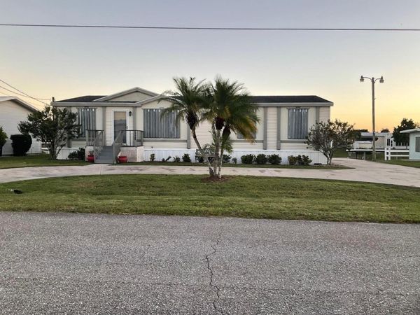 2508 SE 32nd Street, Okeechobee, FL 34974