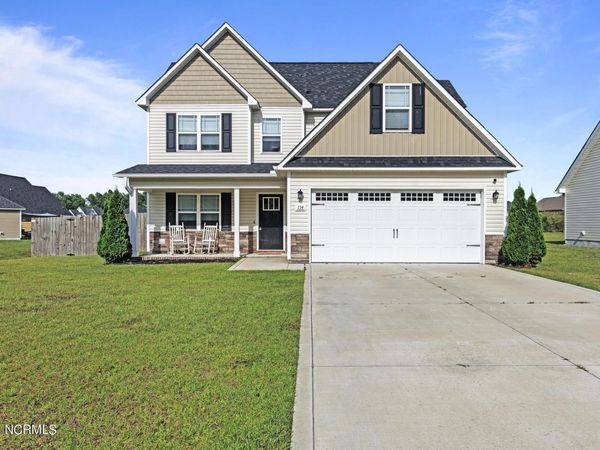 114 Bridgeport Drive , Sneads Ferry, NC 28460