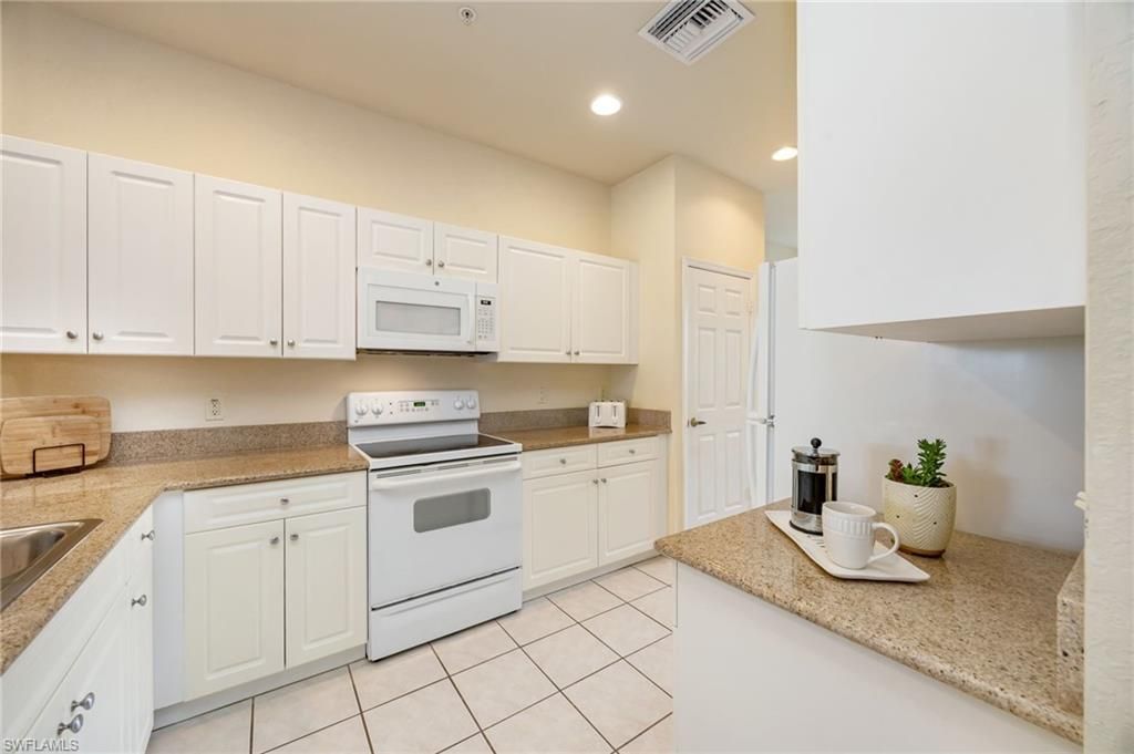 7920 Mahogany Run Ln, Unit 1024, Naples, FL 34113 Photo