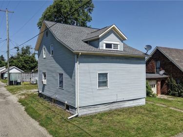 110 8th Street SW, New Philadelphia, OH 44663