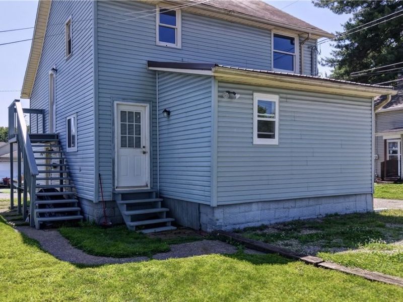 110 8th Street SW, New Philadelphia, OH 44663 Photo 3