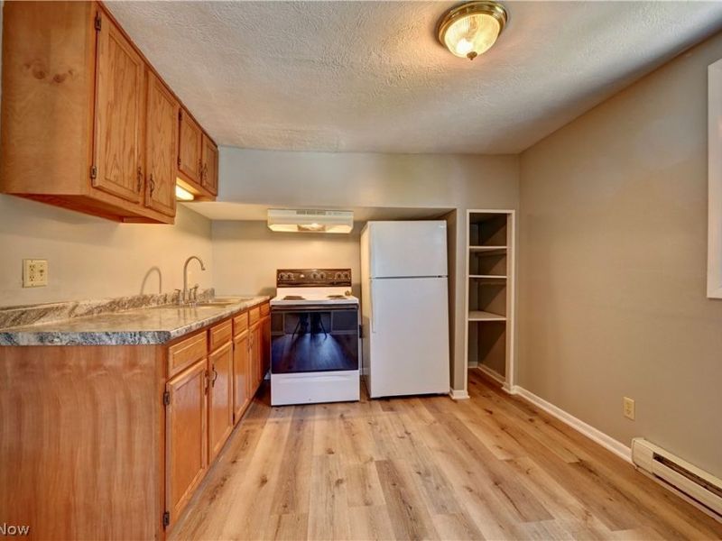 110 8th Street SW, New Philadelphia, OH 44663 Photo 6