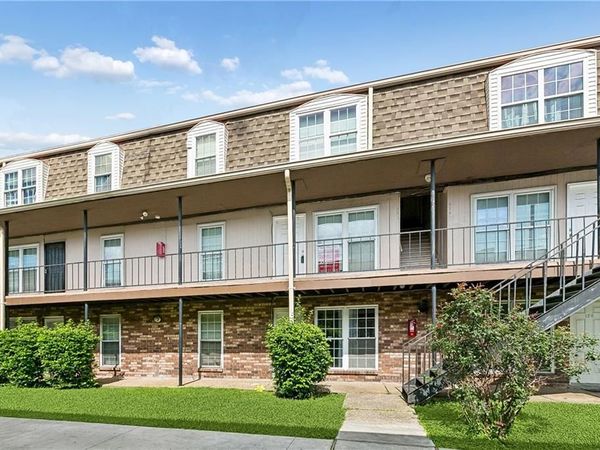 6320 RIVERSIDE Drive , Unit 221, Metairie, LA 70003